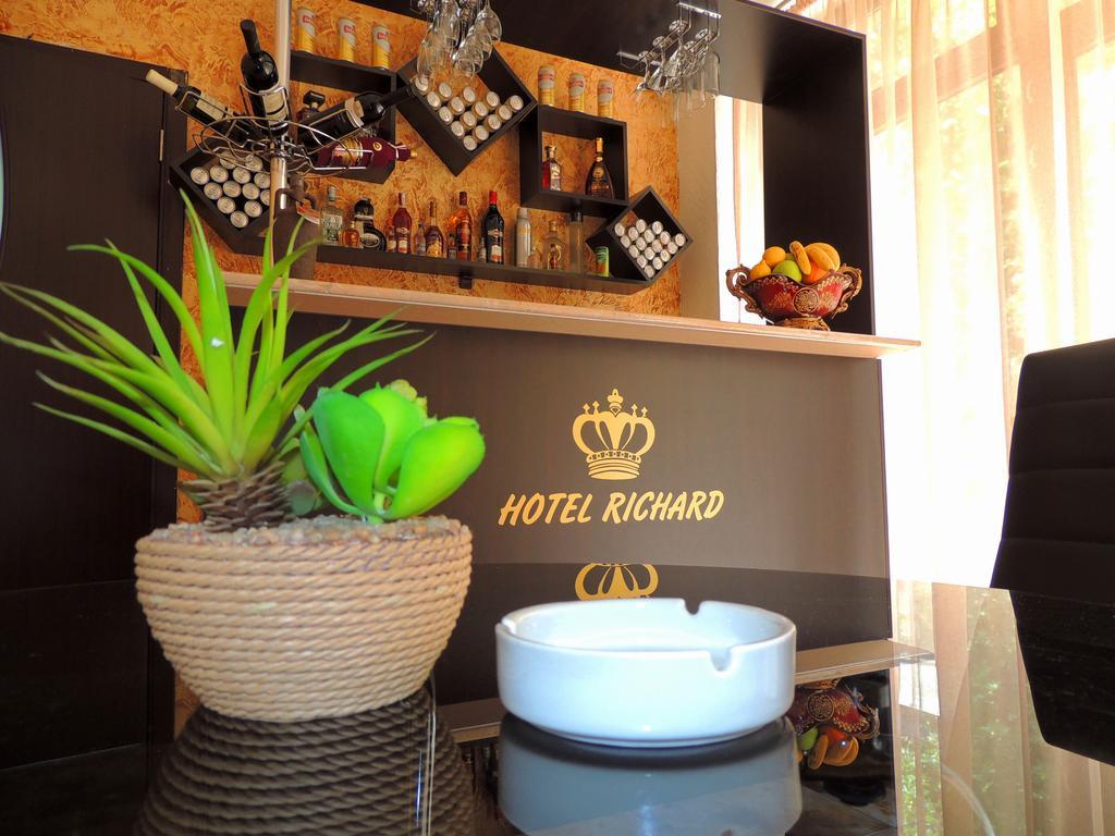 Hotel Richard Tbilisi Bagian luar foto