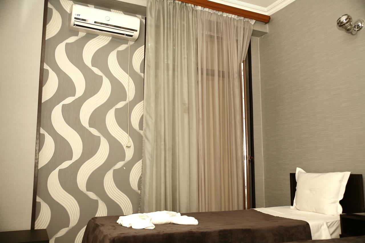 Hotel Richard Tbilisi Bagian luar foto