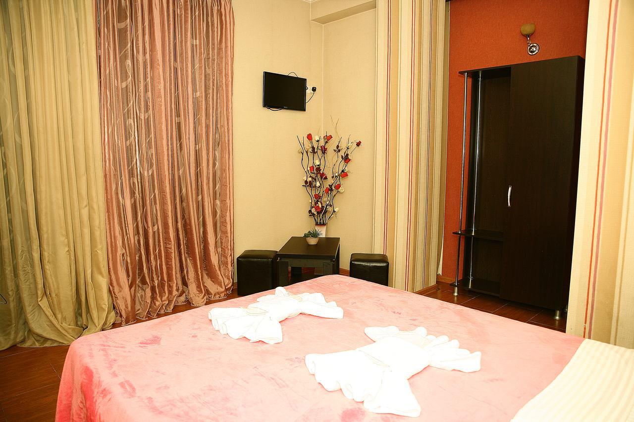 Hotel Richard Tbilisi Bagian luar foto