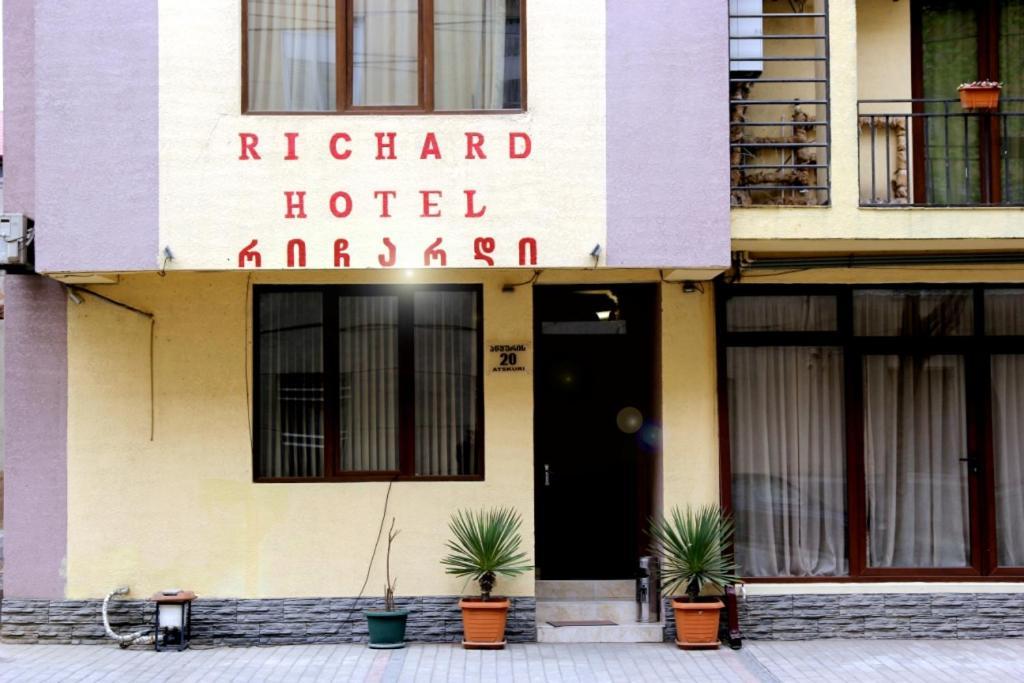 Hotel Richard Tbilisi Bagian luar foto